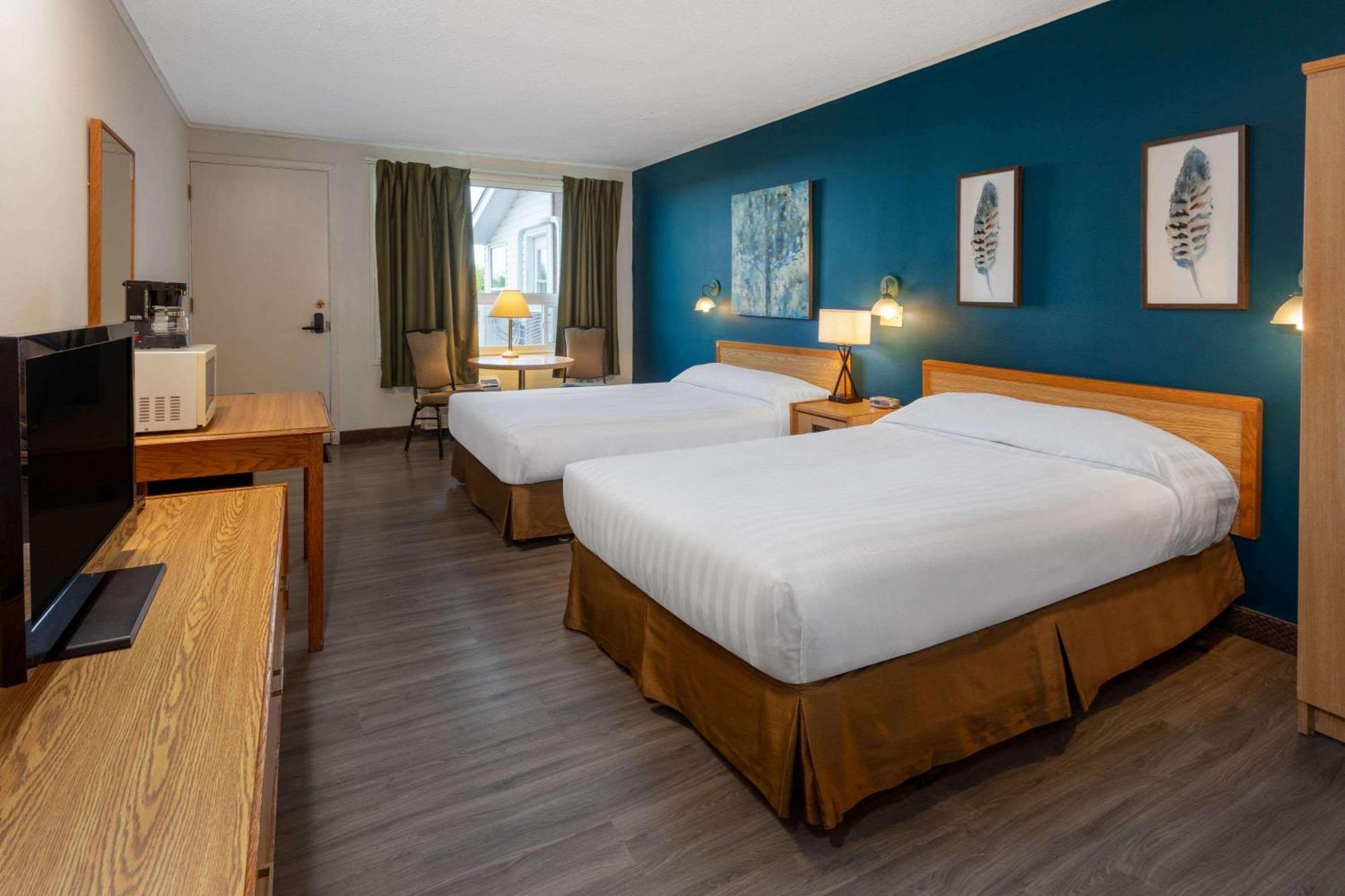 Travelodge By Wyndham Amherst Extérieur photo