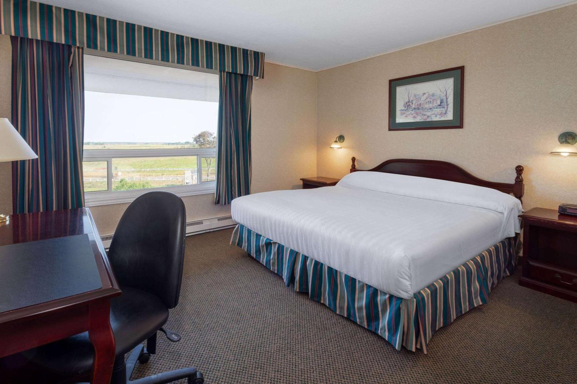 Travelodge By Wyndham Amherst Extérieur photo