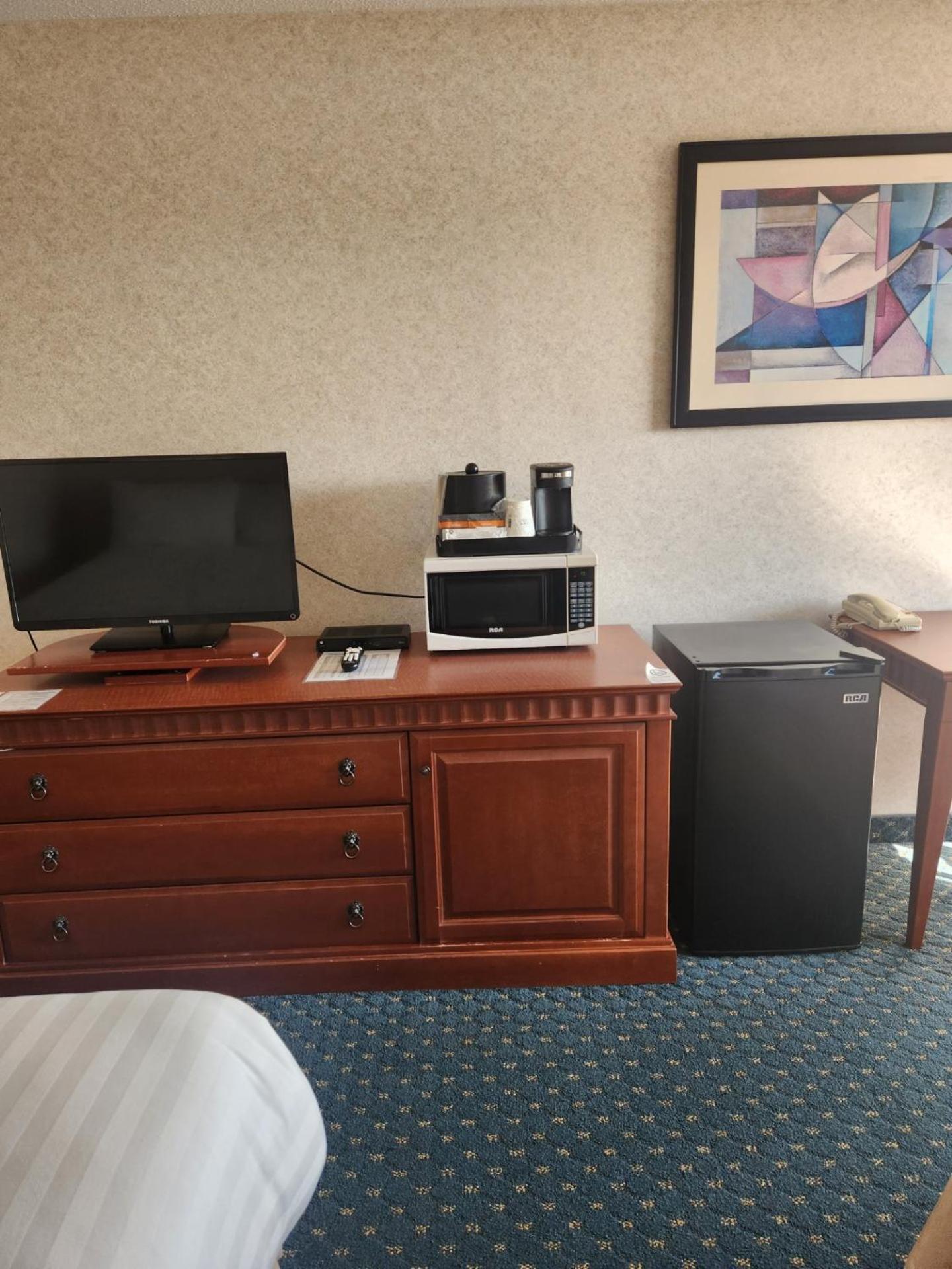 Travelodge By Wyndham Amherst Extérieur photo